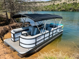 Costa Del Sol Pontoon Boat Rental on Lake Austin